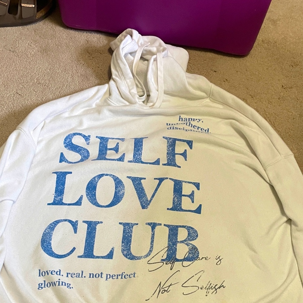 self love hoodie
SIZE: Large
worn a couple of times